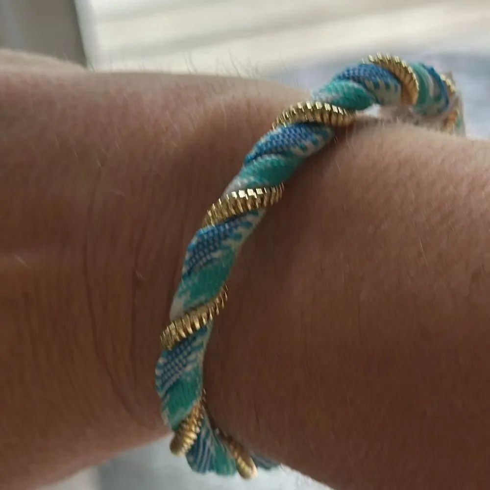Kendra Scott Masie Full Cuff Bracelet - Picture 7 of 13